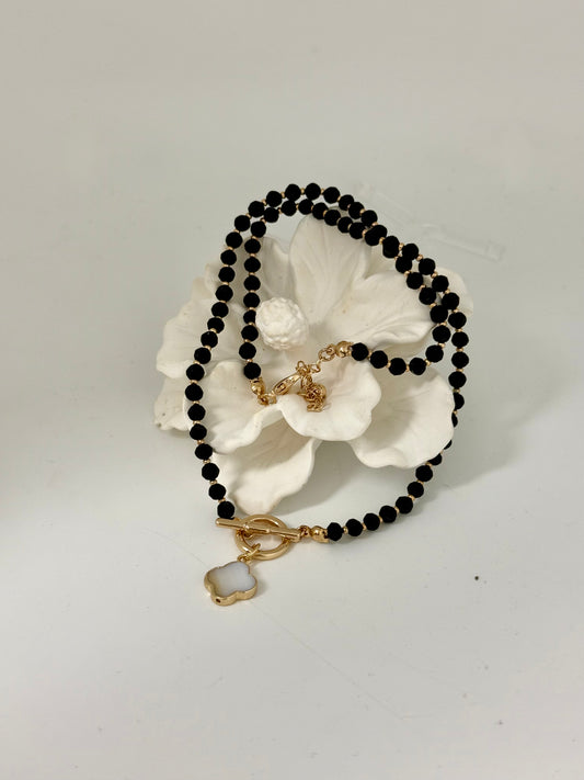 NECKLACE BLACK
