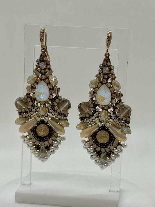 EARRING