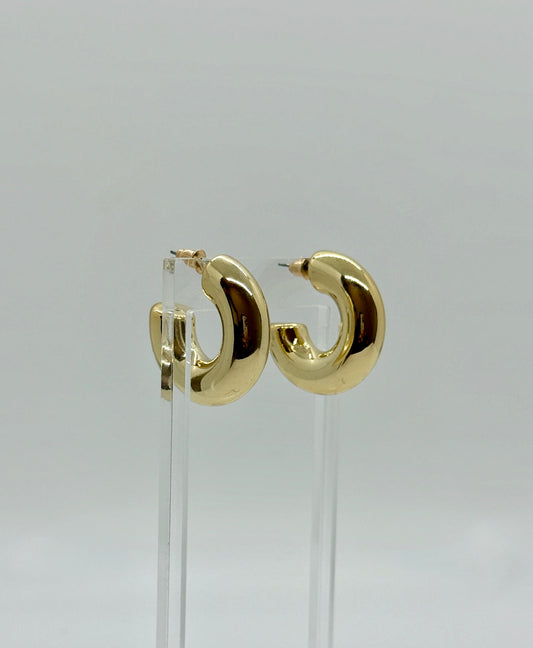 HOOP EARRING