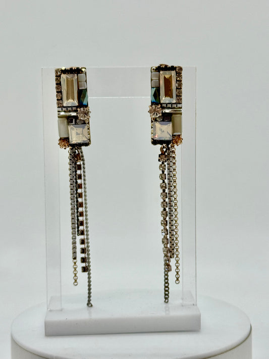 EARRING