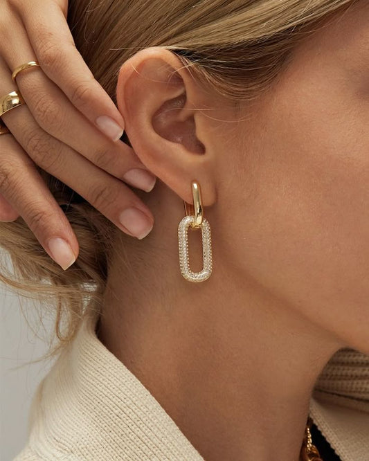 EARRING