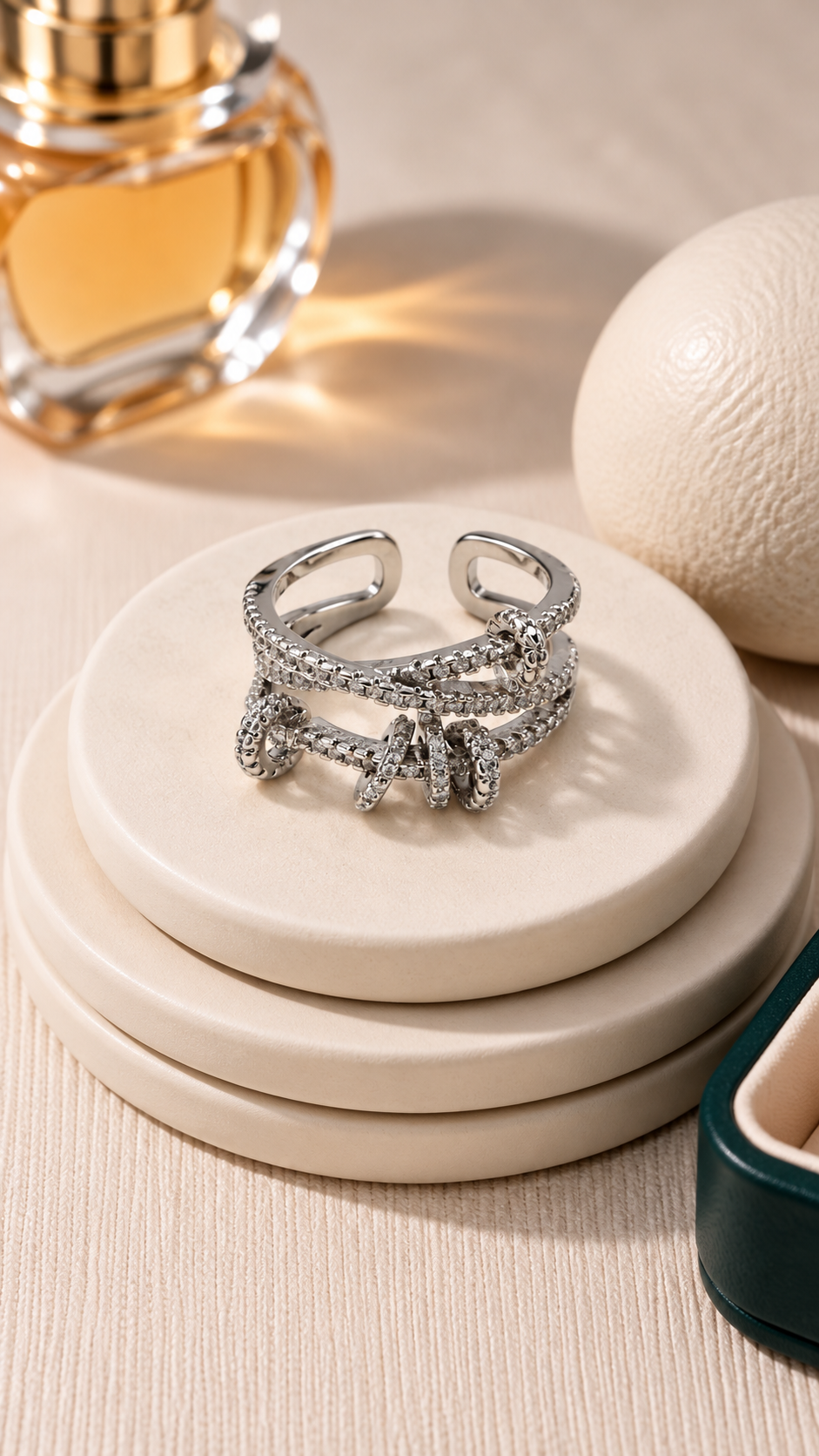 RING CIRCLE