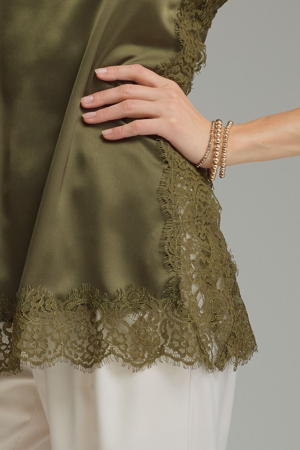 TOP LACE OLIVE